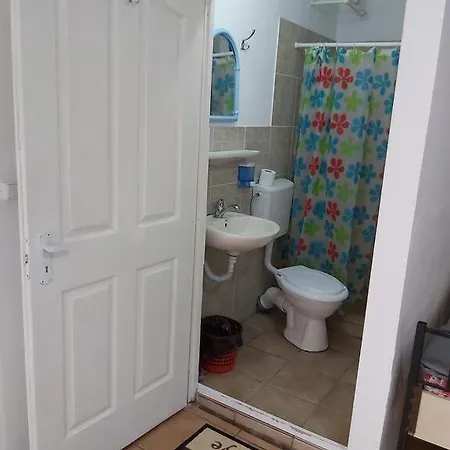 Casa Calin * فاما فيكي